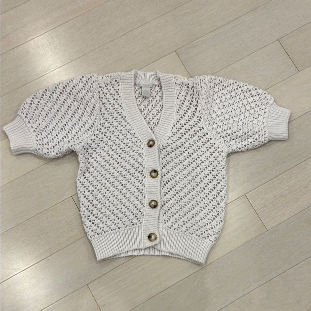 Design History White Button-Up Women's Cardigan - Picture 2 of 12